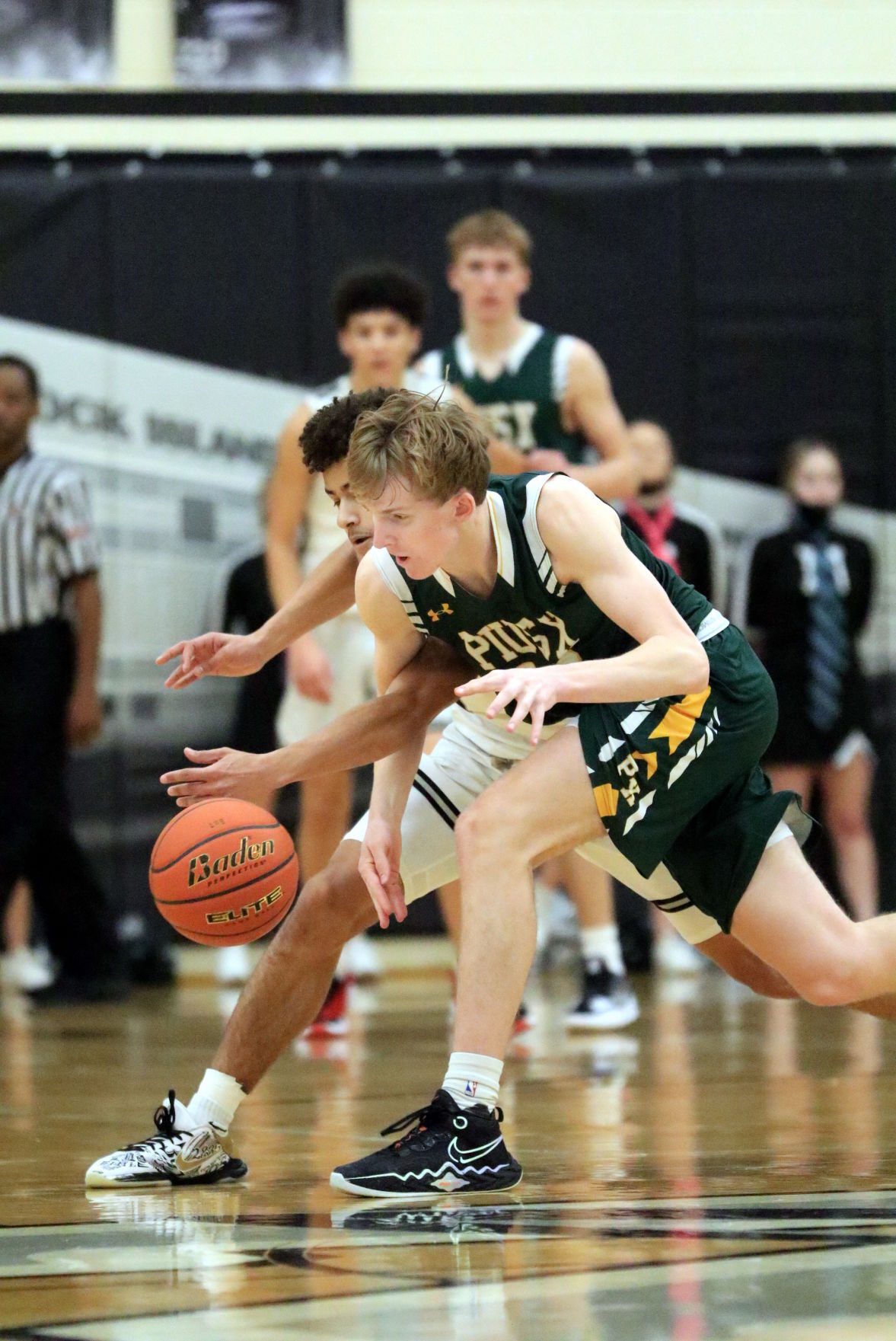 Lincoln Pius X vs. Lincoln Northeast, 1.8